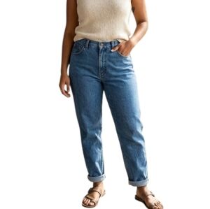 Vintage Lee High Waisted Mom Jeans Medium Wash Straight Leg Denim